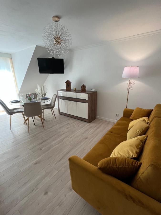 Golden Residence Леба Екстериор снимка
