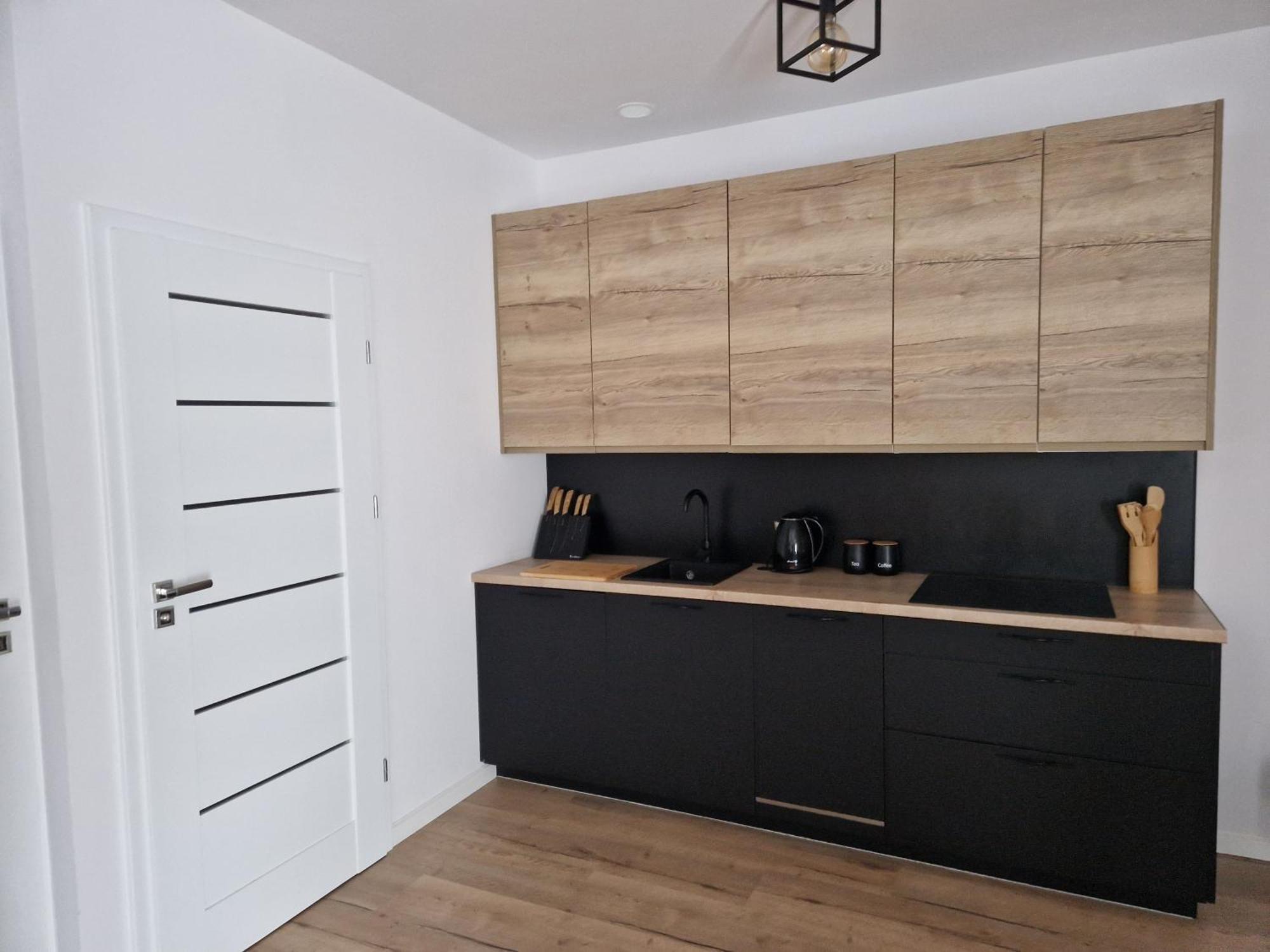 Golden Residence Леба Екстериор снимка